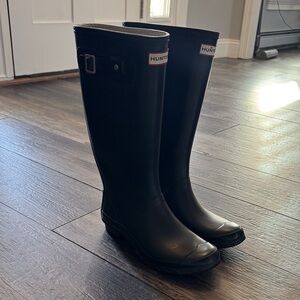 Hunter Classic Black Rain Boots